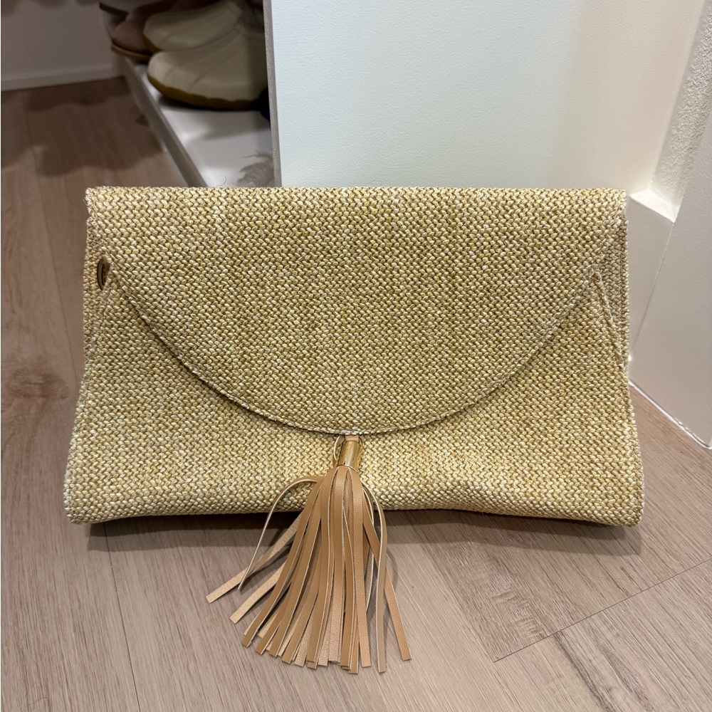 Woven/Raffia Straw Clutch